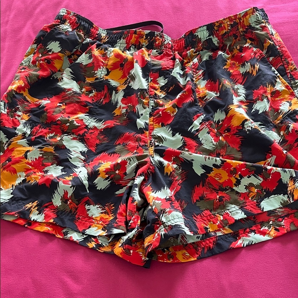 Men’s colorful pattern swim trunks new